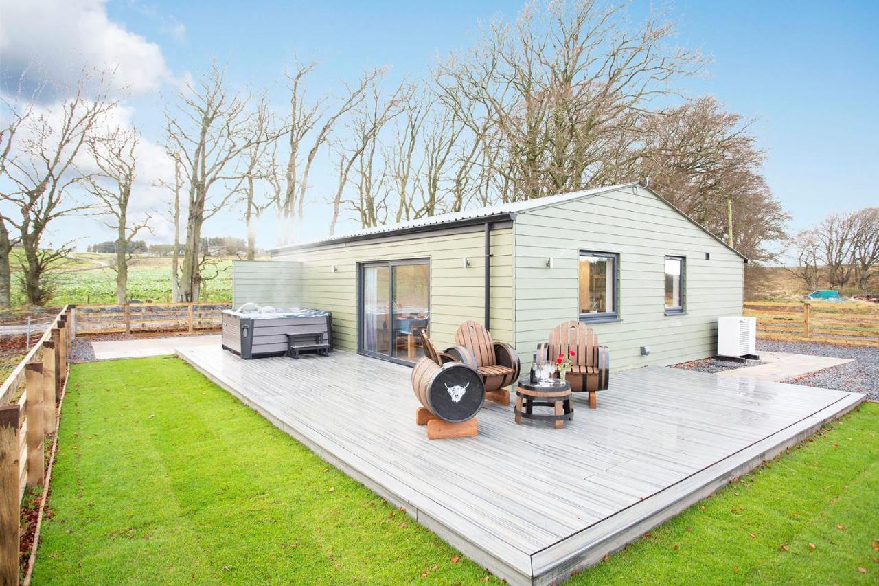 Shiphorns Luxury Cabin With A Hot Tub Eddleston Exterior foto