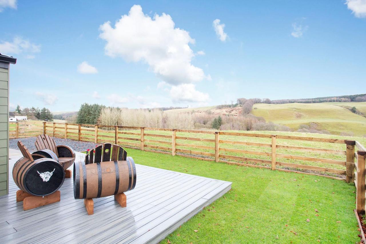 Shiphorns Luxury Cabin With A Hot Tub Eddleston Exterior foto
